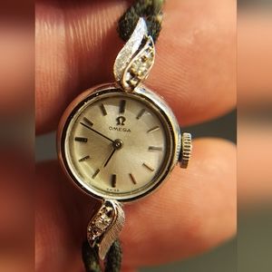 14K Gold and Diamonds Omega Windup Ladies Watch